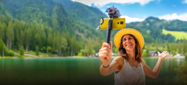 How to Turn Travel Into a Career: Blogging, Vlogging & Freelancing